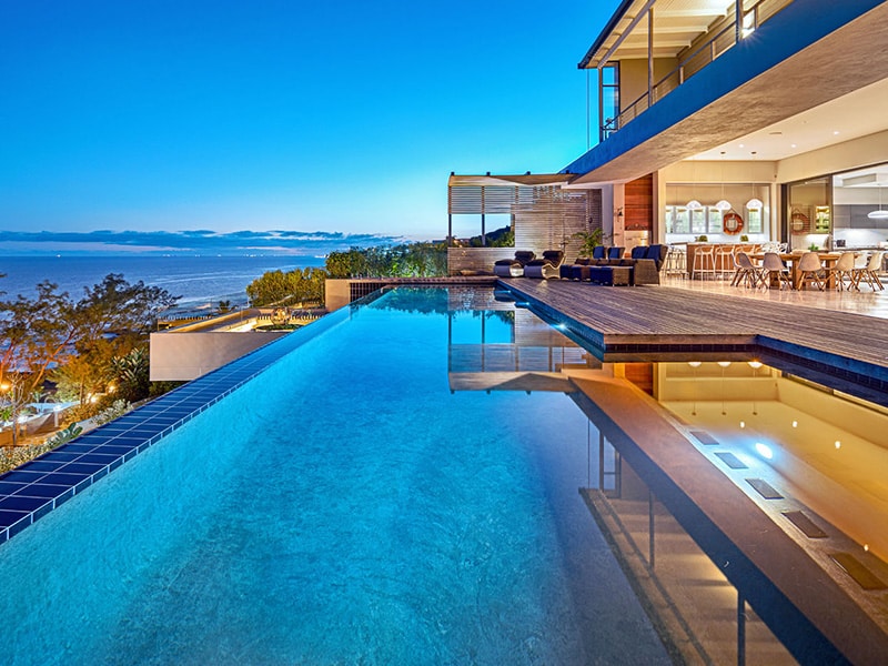 5 Thuthuka Beach House Infinity Pool And Outdoor Area On Kwa-Zulu Natal's North Coast